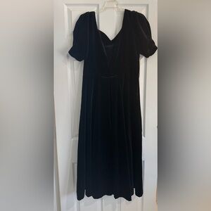 Vintage 80’s Laura Ashley Black Velvet Puff Sleeve Sweetheart Maxi Dress